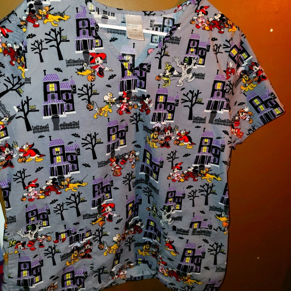 Scrub top